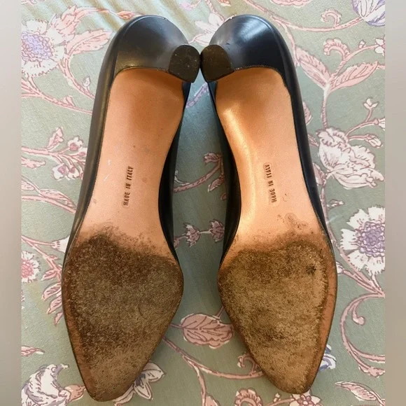 Vintage Ferragamo Cone Heels Navy Pumps 7.5 AA Narrow Pump 2.5” Italy Leather - Picture 16 of 16